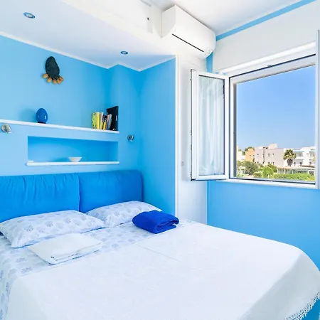 Apartment Beachfront With Amazing Sea View Balconies *