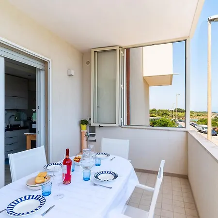 Apartment Beachfront With Amazing Sea View Balconies